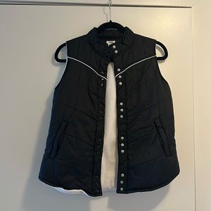 Trigelle Black Puffy Vest